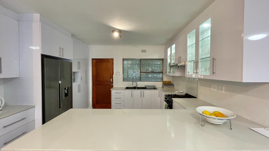 4 Bedroom Property for Sale in Gordons Bay Central Western Cape